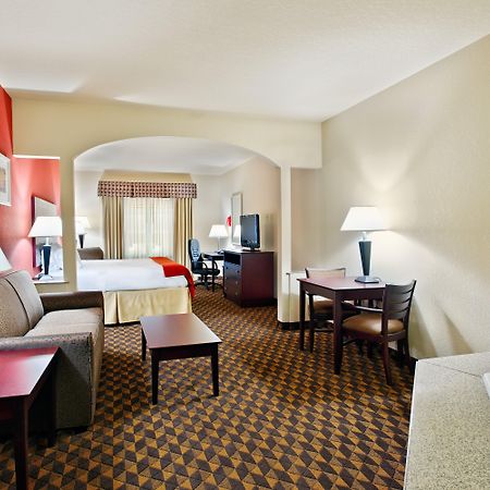 Holiday Inn Express & Suites Malvern By Ihg Exterior photo